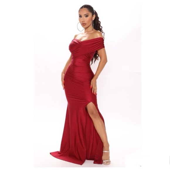 Fashion Nova Dresses & Skirts - Ignore the Romance Maxi Dress